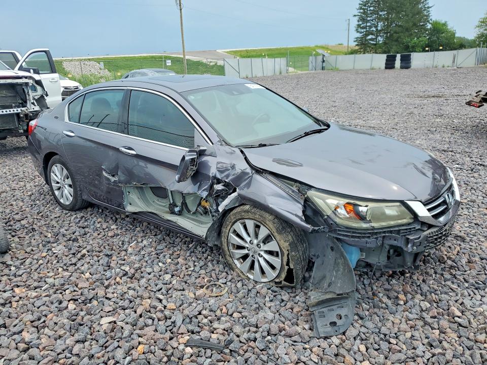 Photo 4 from auction – 2015 HONDA ACCORD with VIN 1HGCR3F80FA013496