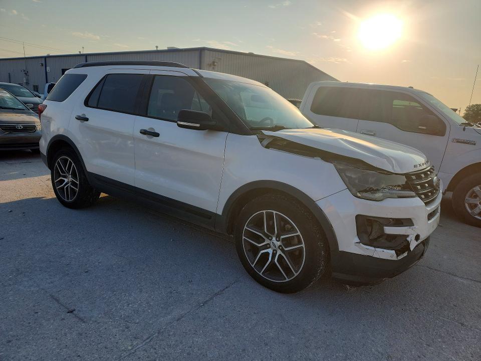 Photo 4 from auction – 2016 FORD EXPLORER with VIN 1FM5K8GT2GGC12314