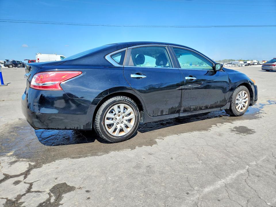 Photo 3 from auction – 2013 NISSAN ALTIMA with VIN 1N4AL3AP4DC241188