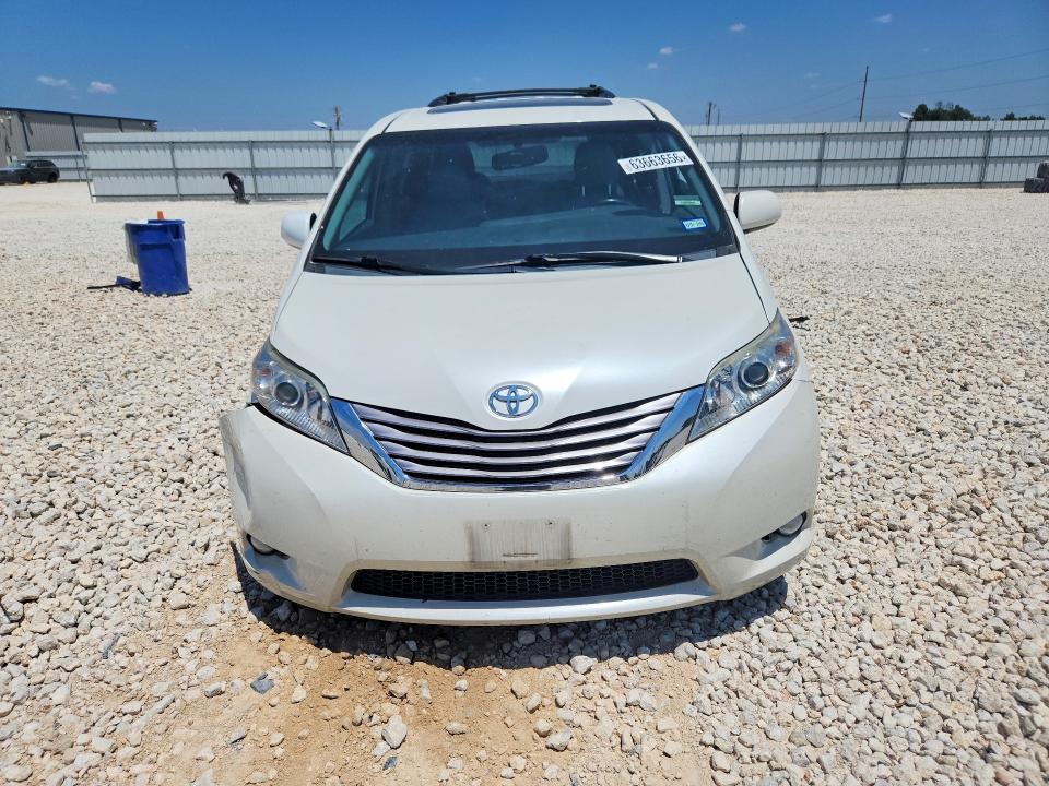 Photo 5 from auction – 2016 TOYOTA SIENNA with VIN 5TDYK3DC0GS701647