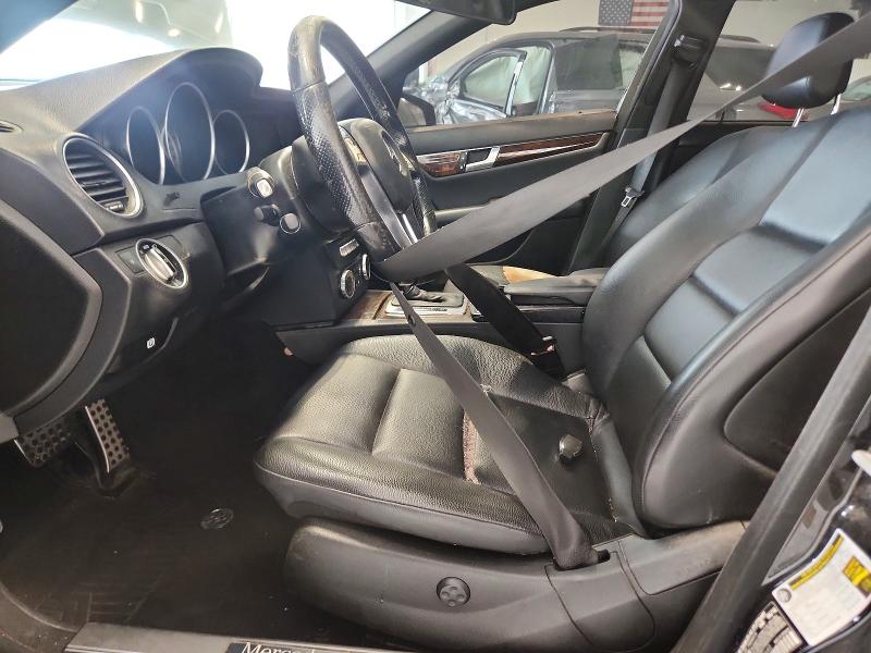 Photo 7 from auction – 2014 MERCEDES-BENZ C with VIN WDDGF4HB9EA962640