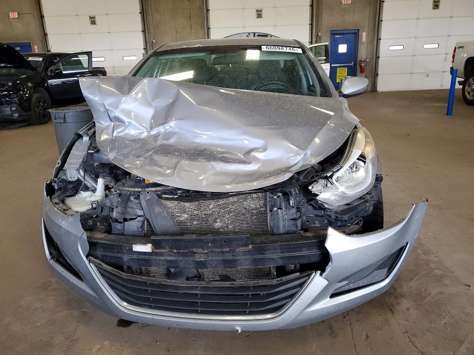 Photo 5 from auction – 2016 HYUNDAI ELANTRA with VIN 5NPDH4AE5GH735596