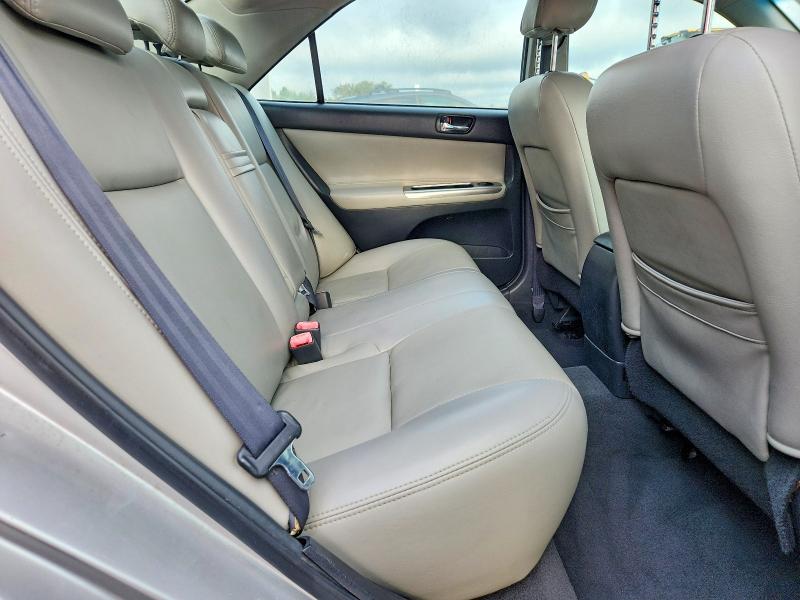 Photo 10 from auction – 2005 TOYOTA CAMRY with VIN 4T1BE32K05U556587