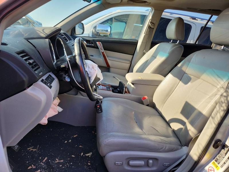 Photo 7 from auction – 2012 TOYOTA HIGHLANDER with VIN 5TDDK3EH9CS153943