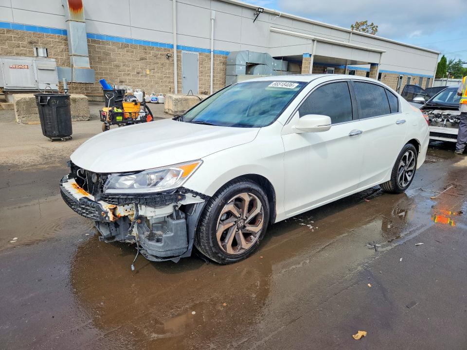 HONDA ACCORD 2017 with VIN 1HGCR2F79HA293276 - Photo from auction