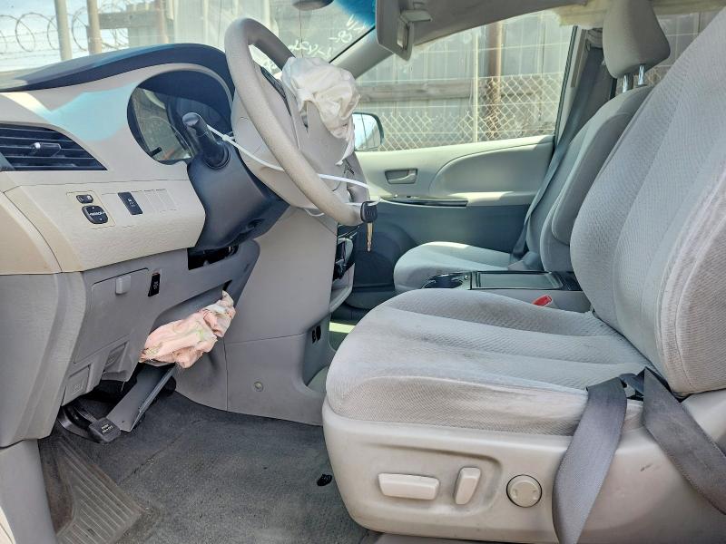 Photo 7 from auction – 2013 TOYOTA SIENNA with VIN 5TDKK3DC1DS305440