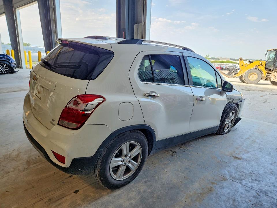 Photo 3 from auction – 2017 CHEVROLET TRAX with VIN KL7CJLSBXHB260249