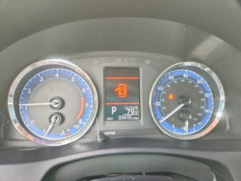Photo 9 from auction – 2018 TOYOTA COROLLA with VIN 5YFBURHE1JP803067