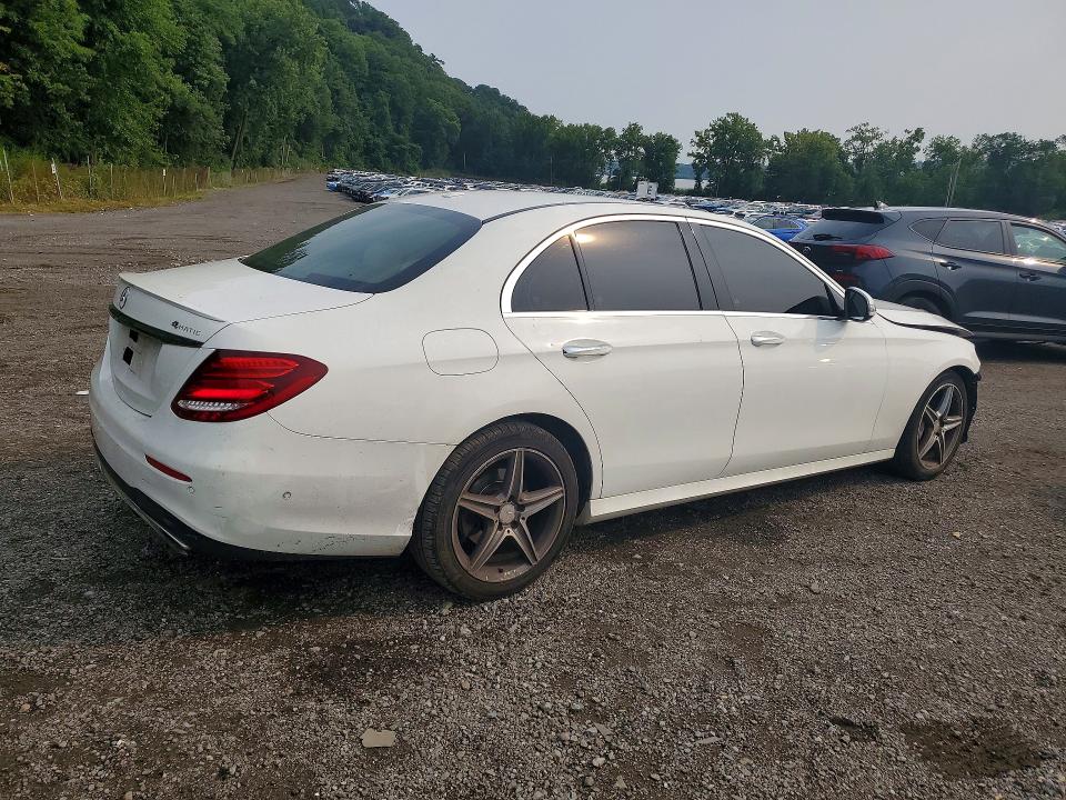 Снимка 3 от търг – 2017 MERCEDES-BENZ E с VIN WDDZF4KB2HA031743