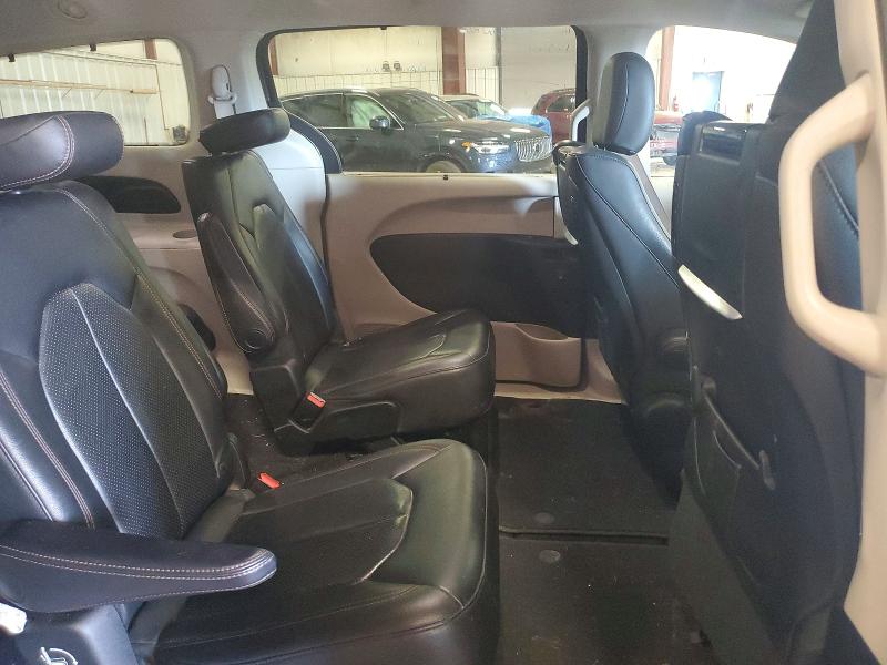 Photo 10 from auction – 2018 CHRYSLER PACIFICA with VIN 2C4RC1EG5JR315135