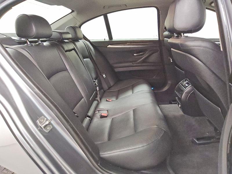 Photo 10 from auction – 2016 BMW 528 with VIN WBA5A5C51GG349724