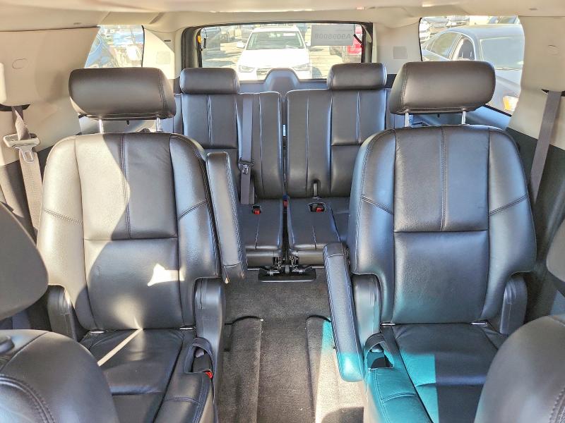 Photo 10 from auction – 2008 CHEVROLET SUBURBAN with VIN 3GNFK16308G137322