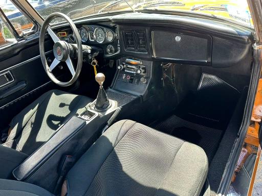 Photo 9 from auction – 1974 MGB ROADSTER with VIN GHN5UE3604876