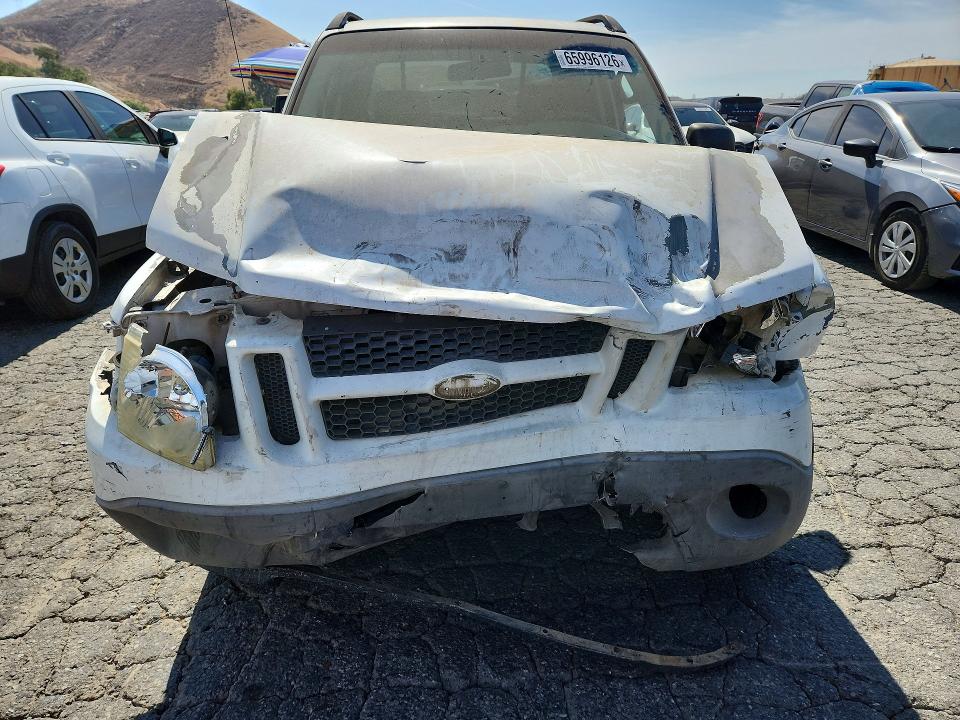 Photo 5 from auction – 2003 FORD EXPLORER SPORT TRAC with VIN 1FMZU67EX3UB67121