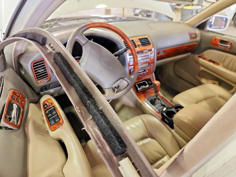 Photo 8 from auction – 2000 LEXUS LS with VIN JT8BH28F3Y0180459
