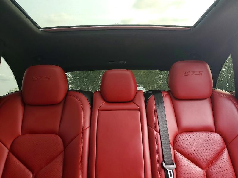 Photo 10 from auction – 2016 PORSCHE CAYENNE with VIN WP1AD2A21GLA76953