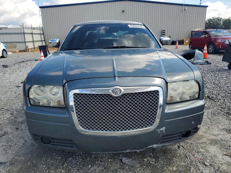 Photo 5 from auction – 2006 CHRYSLER 300 with VIN 2C3KA53G46H208631