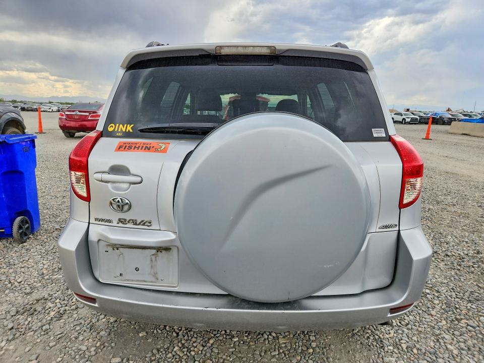Photo 6 from auction – 2007 TOYOTA RAV4 with VIN JTMBD33V676035381