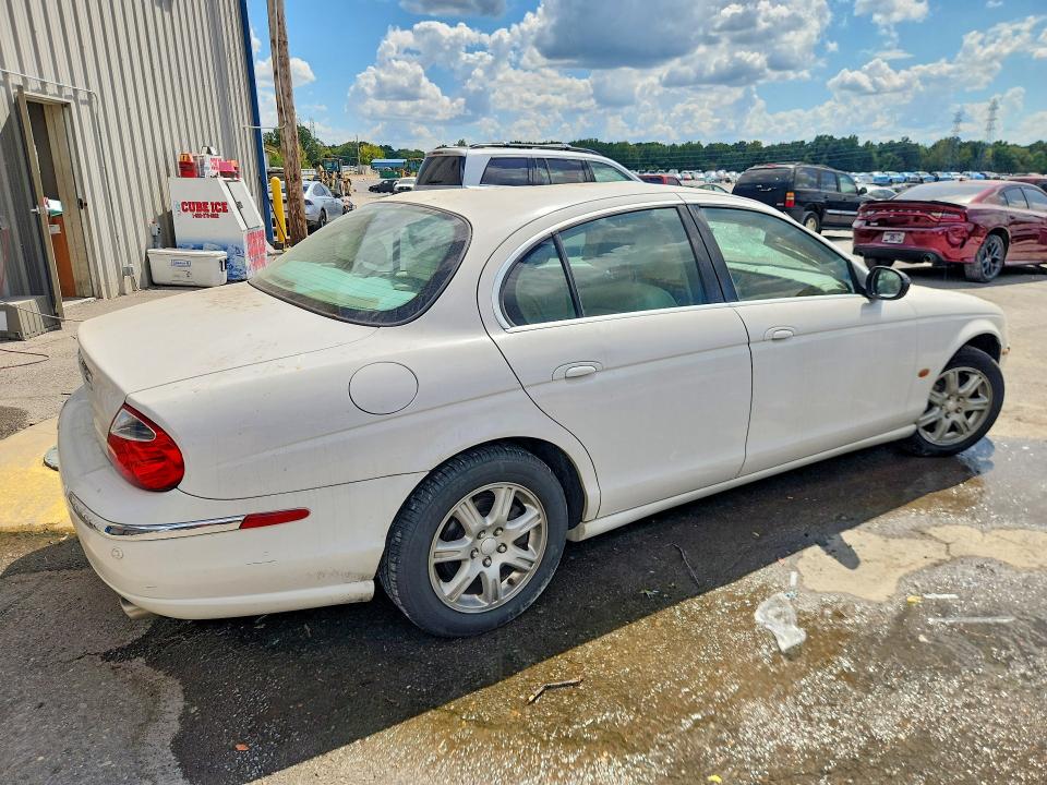 Photo 3 from auction – 2003 JAGUAR S-TYPE with VIN SAJEA01T43FM85774