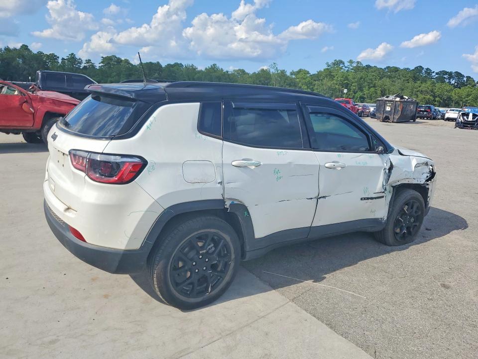 Photo 3 from auction – 2024 JEEP COMPASS with VIN 3C4NJDBN1RT116195