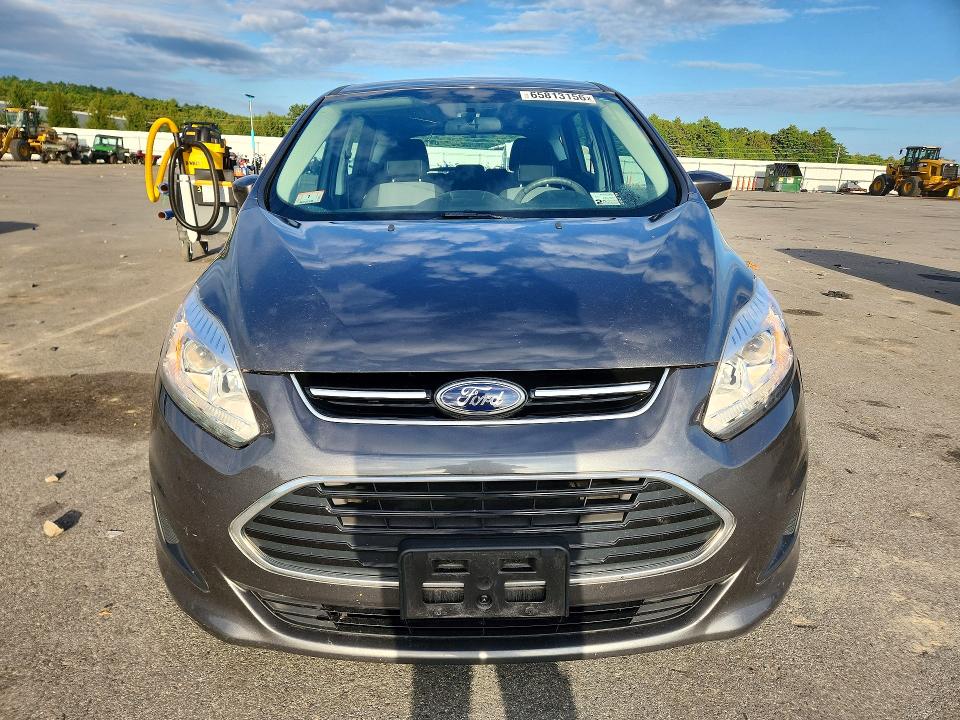 Photo 5 from auction – 2017 FORD C-MAX with VIN 1FADP5EU3HL101992