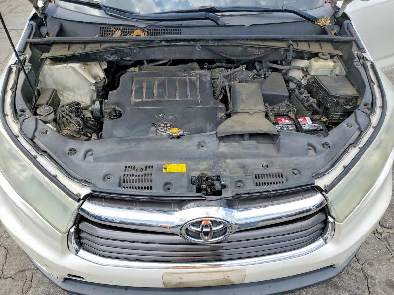 Photo 12 from auction – 2015 TOYOTA HIGHLANDER with VIN 5TDZKRFH5FS081098