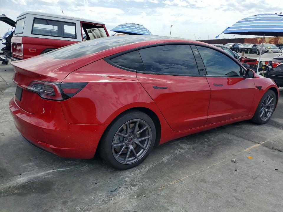 Photo 3 from auction – 2021 TESLA MODEL 3 with VIN 5YJ3E1EA5MF921434