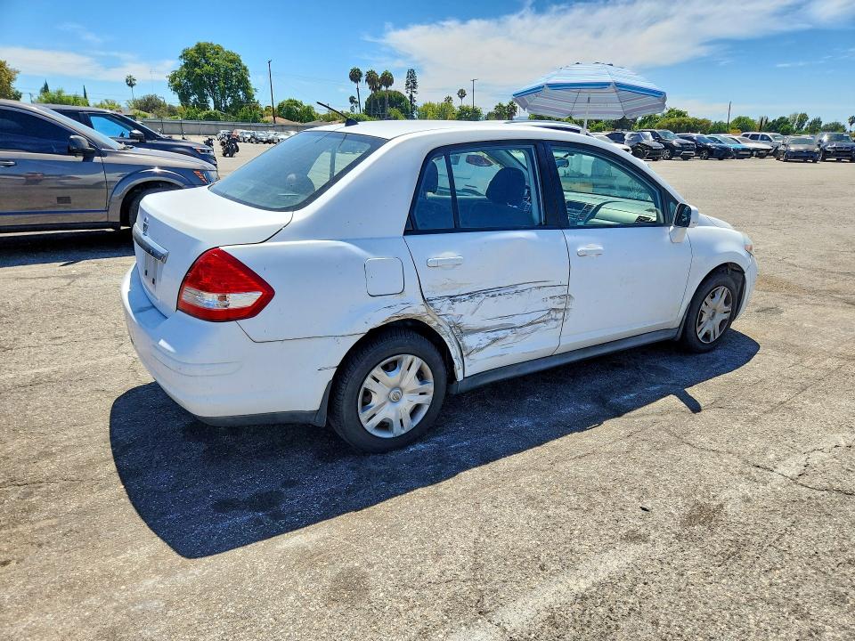 Photo 3 from auction – 2010 NISSAN VERSA with VIN 3N1BC1AP9AL364491