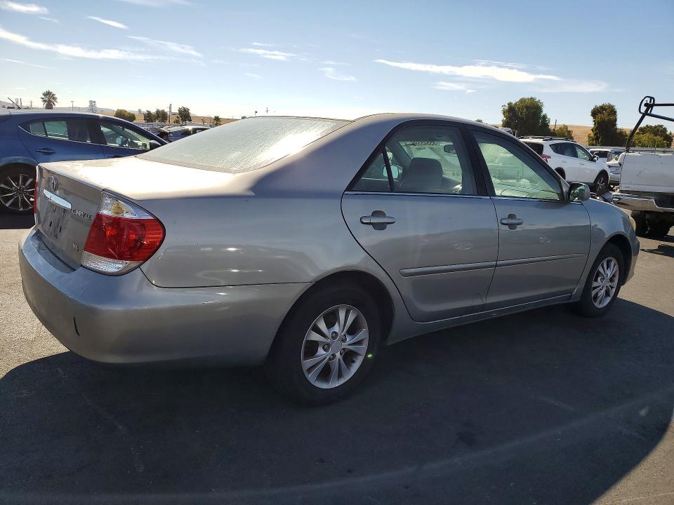 Photo 3 from auction – 2005 TOYOTA CAMRY with VIN 4T1BF32K25U603163