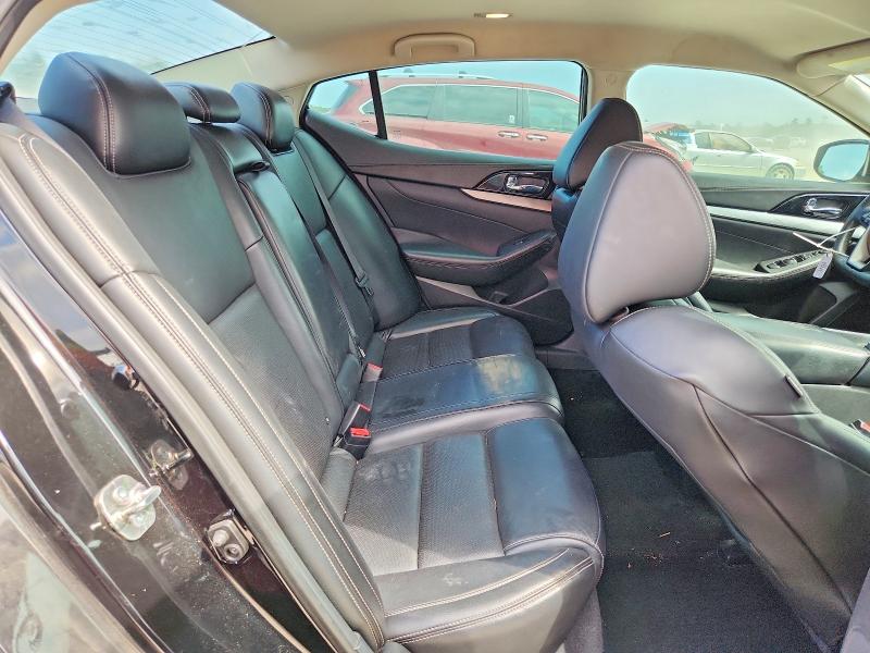 Photo 10 from auction – 2016 NISSAN MAXIMA with VIN 1N4AA6AP2GC380831