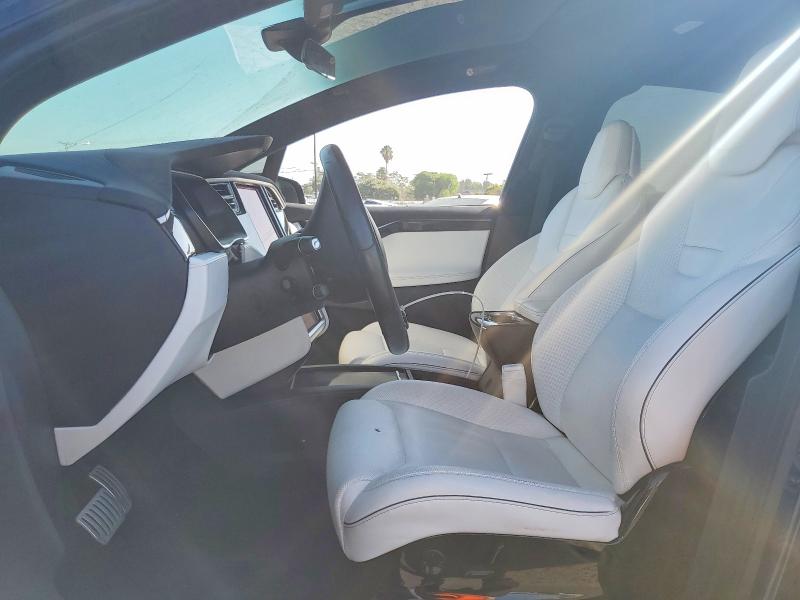 صورة رقم 7 من المزاد - 2017 TESLA MODEL X مع VIN 5YJXCBE47HF034611