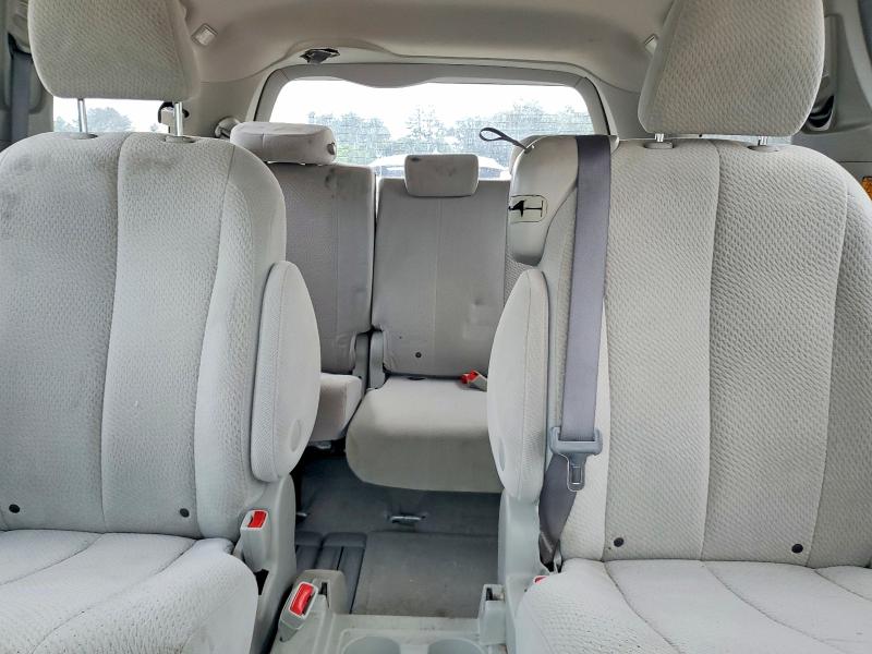 Photo 10 from auction – 2011 TOYOTA SIENNA with VIN 5TDKK3DC5BS167379