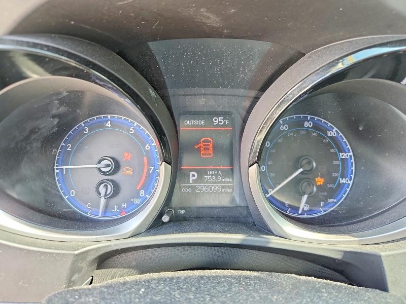 Photo 9 from auction – 2014 TOYOTA COROLLA with VIN 5YFBURHE3EP002906