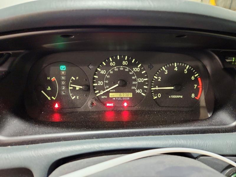 Photo 9 from auction – 2000 TOYOTA CAMRY with VIN 4T1BG28K2YU689755
