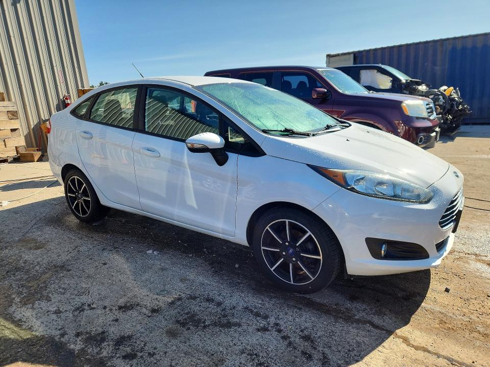 Photo 4 from auction – 2016 FORD FIESTA with VIN 3FADP4BJ5GM104071
