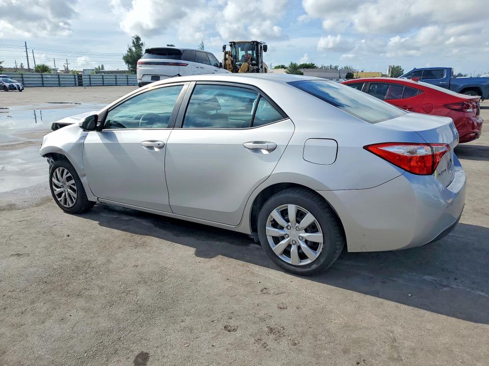 Photo 2 from auction – 2015 TOYOTA COROLLA with VIN 2T1BURHE6FC465124