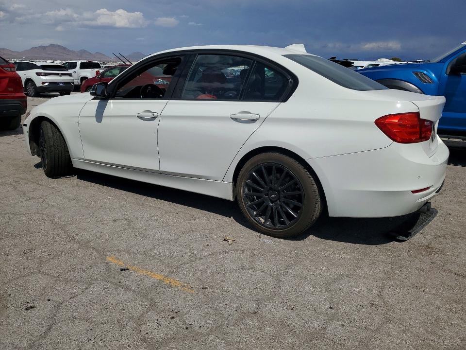Zdjęcie 2 z aukcji – 2012 BMW 328 z VIN WBA3A5C59CF347565