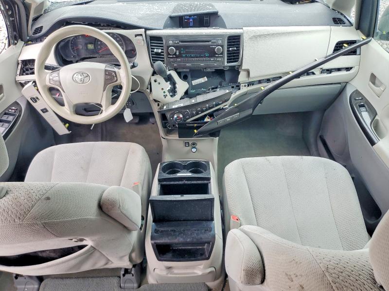 Photo 8 from auction – 2013 TOYOTA SIENNA with VIN 5TDKK3DC8DS303281