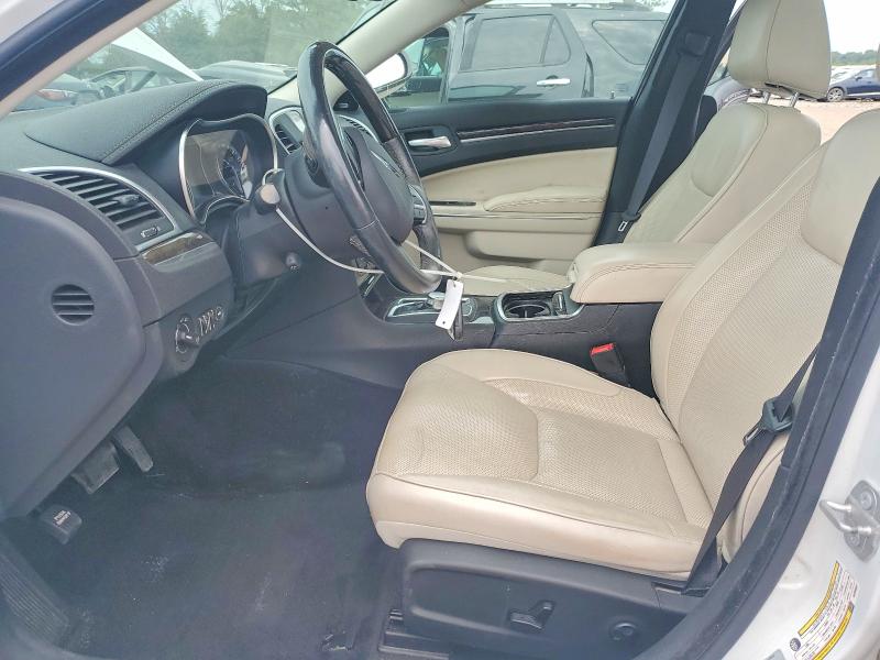 Photo 7 from auction – 2016 CHRYSLER 300C with VIN 2C3CCAKG9GH235687