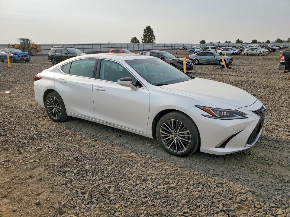 Photo 4 from auction – 2023 LEXUS ES 250 with VIN 58AD11D19PU011755