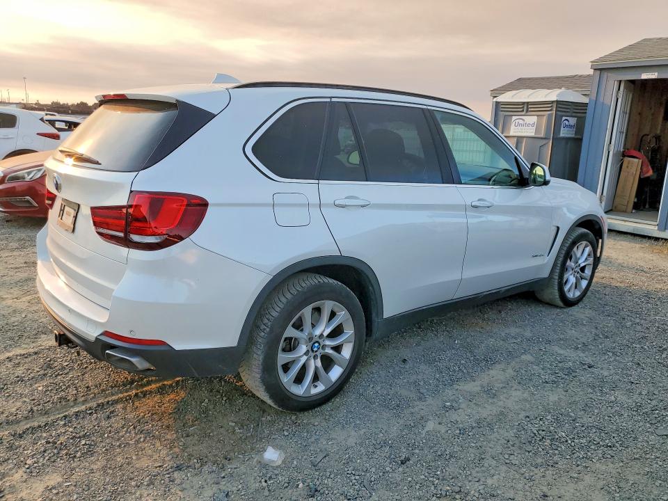 Photo 3 from auction – 2016 BMW X5 with VIN 5UXKT0C52G0S77393