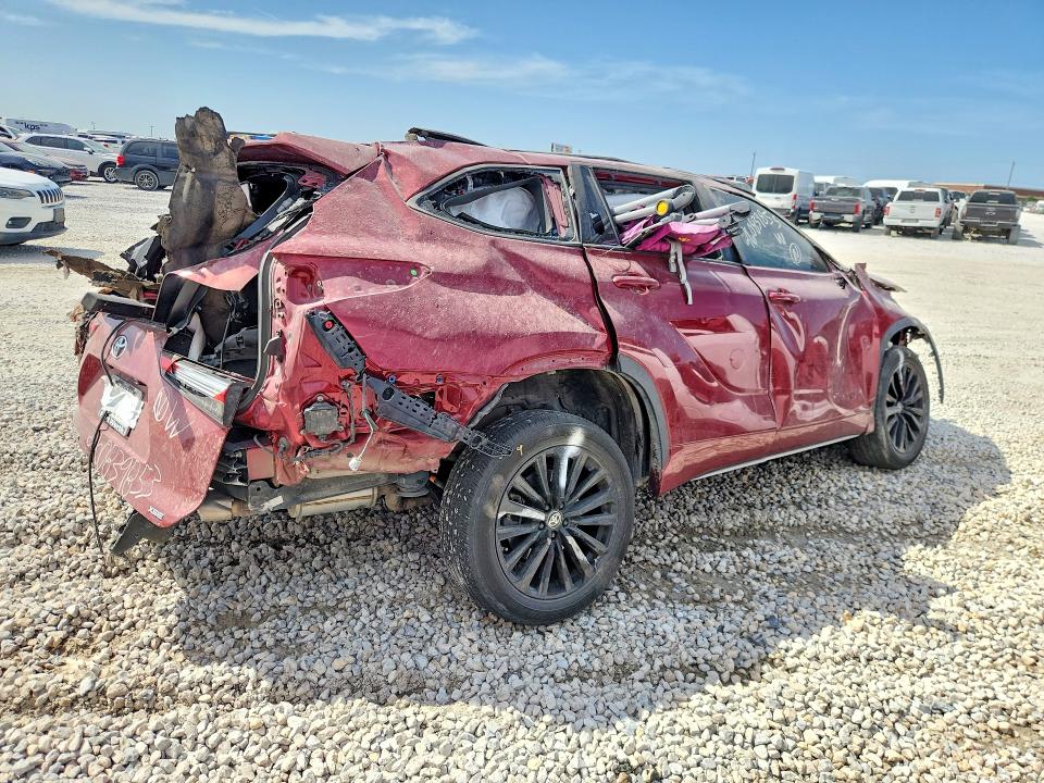 Снимка 3 от търг – 2023 TOYOTA HIGHLANDER с VIN 5TDKDRAH6PS030486