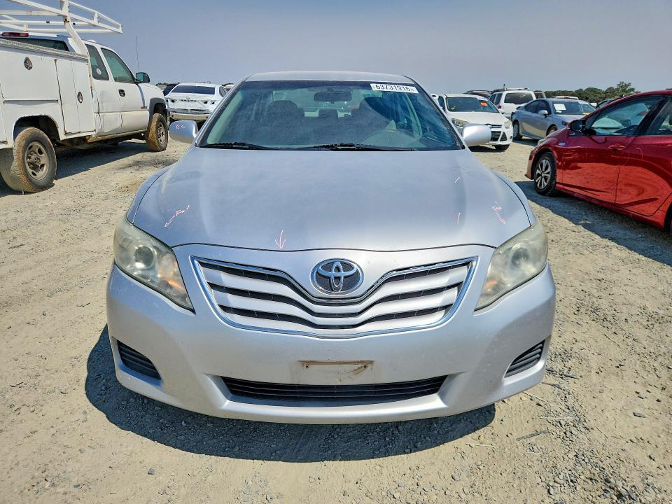 Photo 5 from auction – 2011 TOYOTA CAMRY with VIN 4T1BF3EKXBU134735
