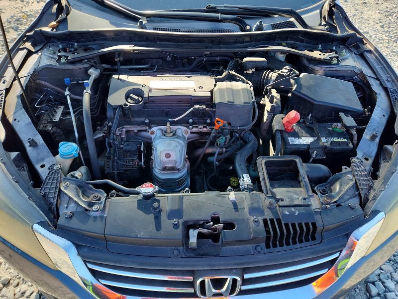 Photo 11 from auction – 2015 HONDA ACCORD with VIN 1HGCR2F81FA188060