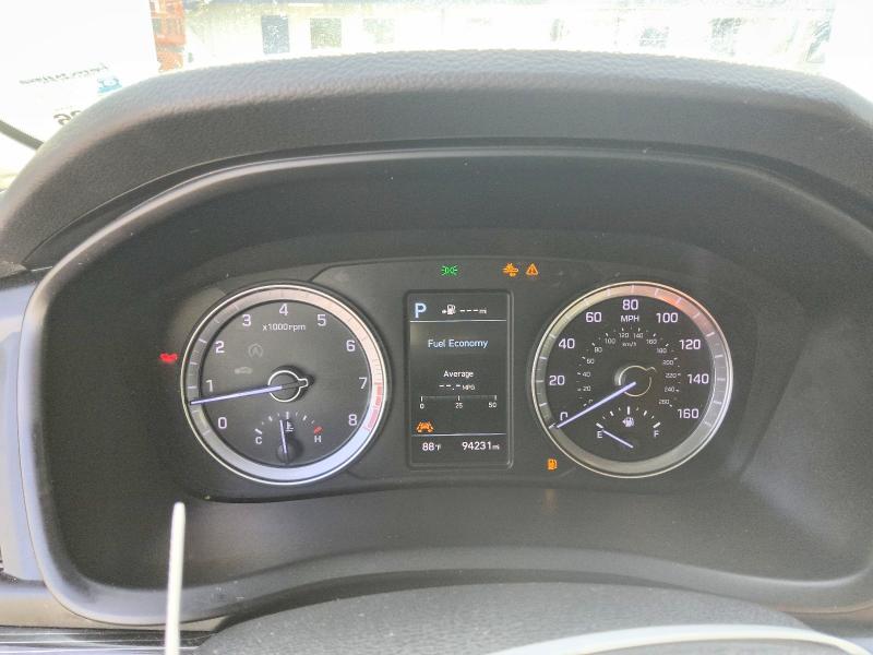 Photo 9 from auction – 2018 HYUNDAI SONATA with VIN 5NPE34AF4JH668198