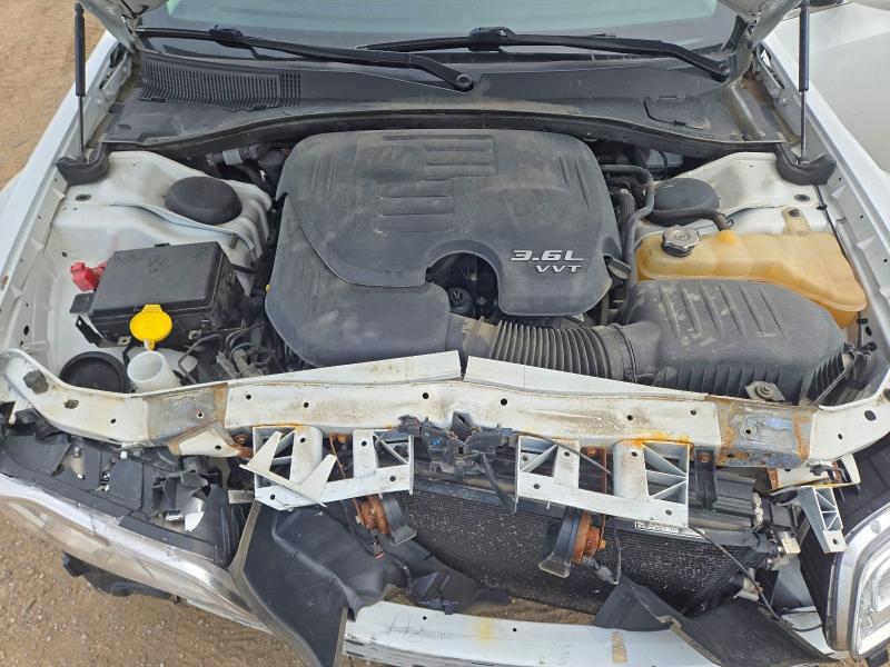 Photo 11 from auction – 2016 CHRYSLER 300 with VIN 2C3CCARG7GH224757