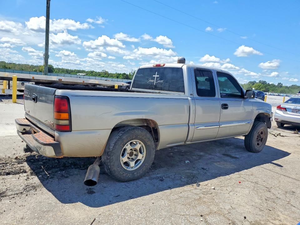 Снимка 3 от търг – 2004 GMC NEW SIERRA с VIN 2GTEC19V641142283