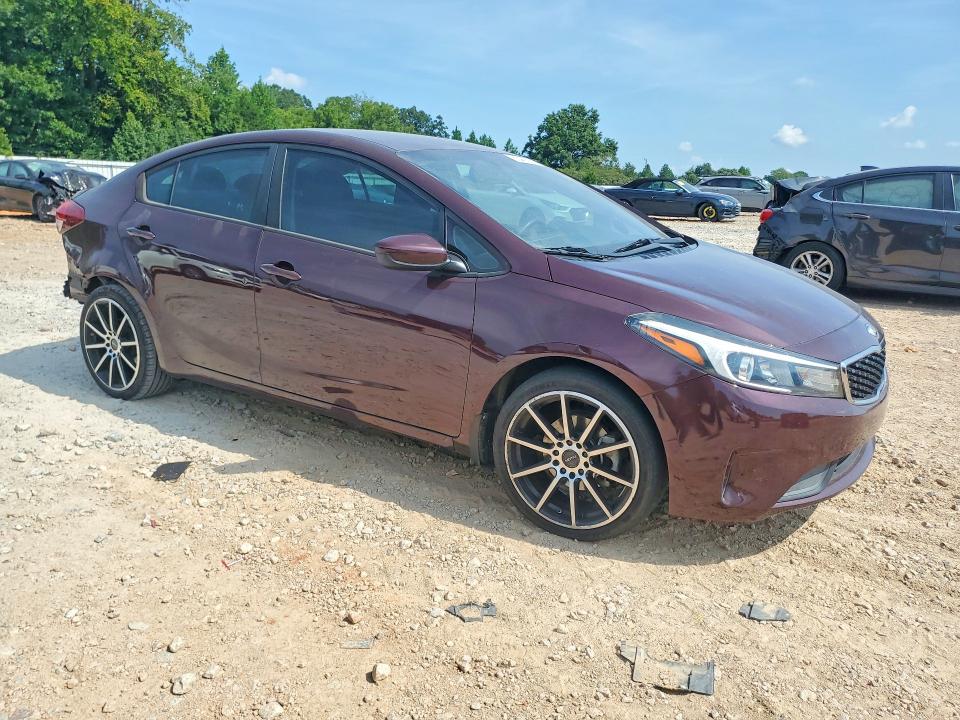 Photo 4 from auction – 2018 KIA FORTE with VIN 3KPFK4A77JE200972