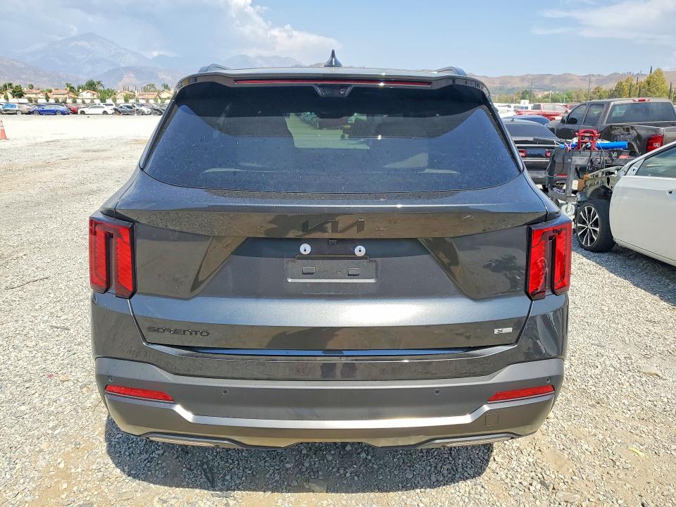 Photo 6 from auction – 2026 KIA SORENTO with VIN KNDRMDJH0T5433445