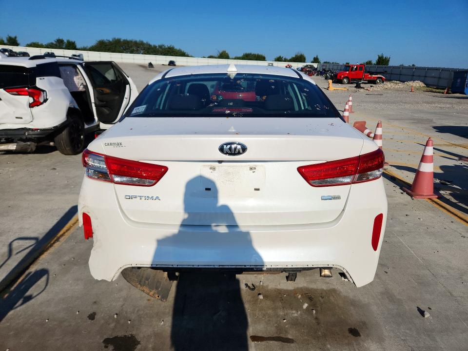 Photo 6 from auction – 2017 KIA OPTIMA with VIN KNAGT4LE3H5016242